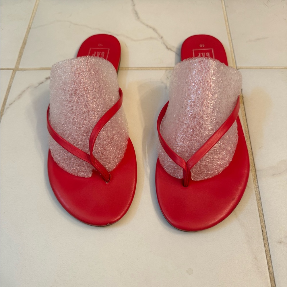 GAP hot pink sandals